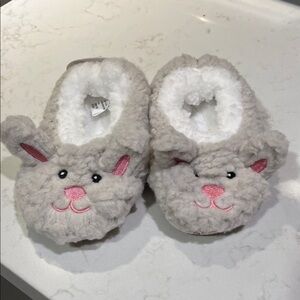 Snoozies Gray Baby Bunny Slippers